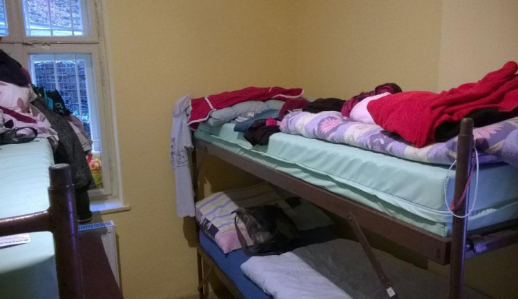 Liberec má po letech noclehárnu pro ženy bez domova. Osm lůžek najdou v Kateřinkách.