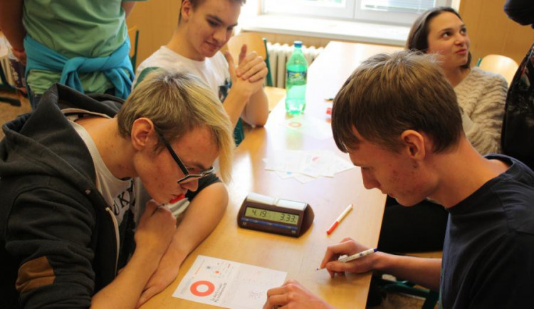 Turnaj v piškvorkách