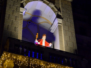 Do Liberce se vrátí videomapping. Světelná show tentokrát nasvítí vánoční strom.