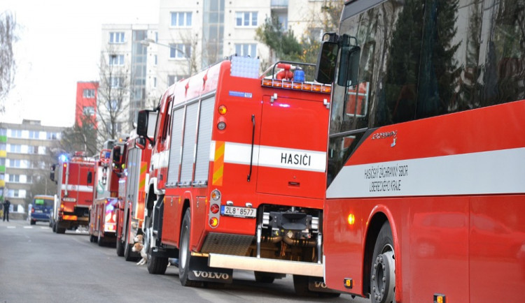 Zásah hasičů u požáru kotelny v České Lípě.