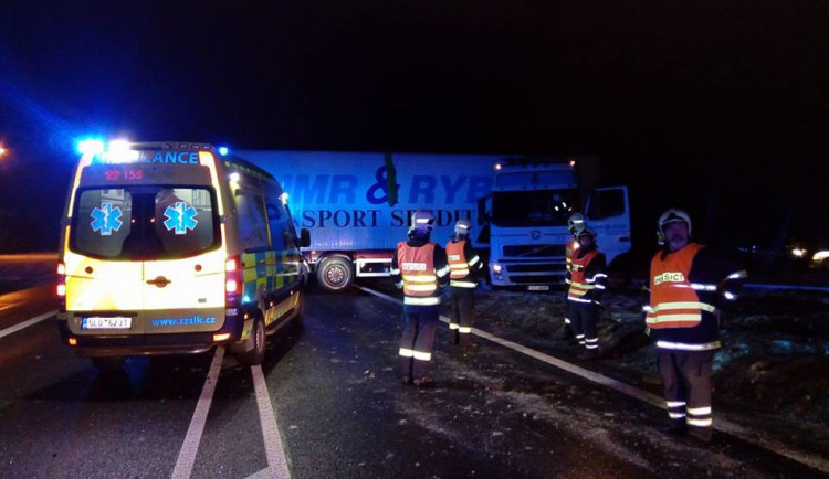 Nehoda u Jablonného v Podještědí.
