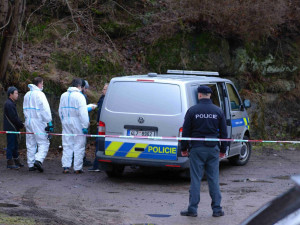 Policisté ve Vratislavicích vyšetřují přepadení večerky.