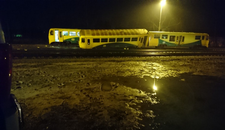 Srážka dvou vlaků.