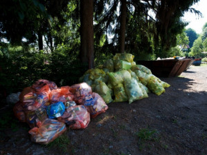 V Jablonci ukončili třídění odpadů do pytlů, dělalo nepořádek