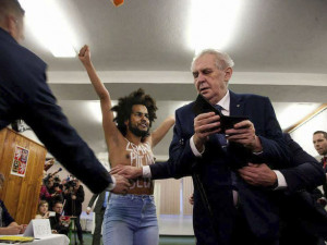 Řádění internetových vtipálků.