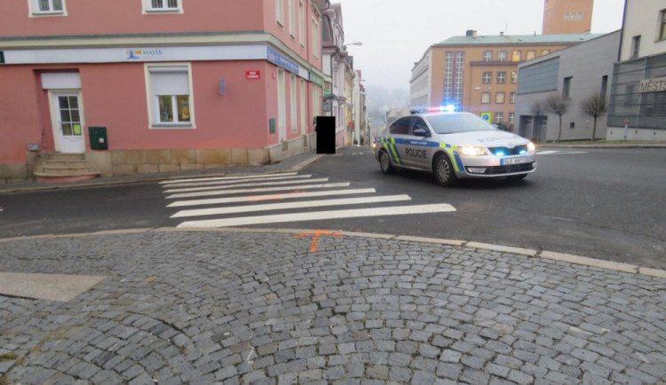 Nehoda na přechodu v Jablonci nad Nisou.