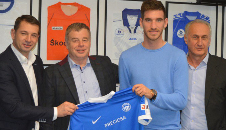 Damjan Vukličević podepsal se Slovanem smlouvu do roku 2020.