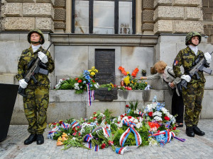 Na náměstí opět zazní výstřely. Čestná salva v srpnu připomene oběti vpádu vojsk Varšavské smlouvy