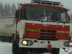 Kamion vyprostila Tatra 815