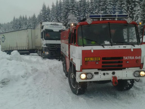 Kamion vyprostila Tatra 815