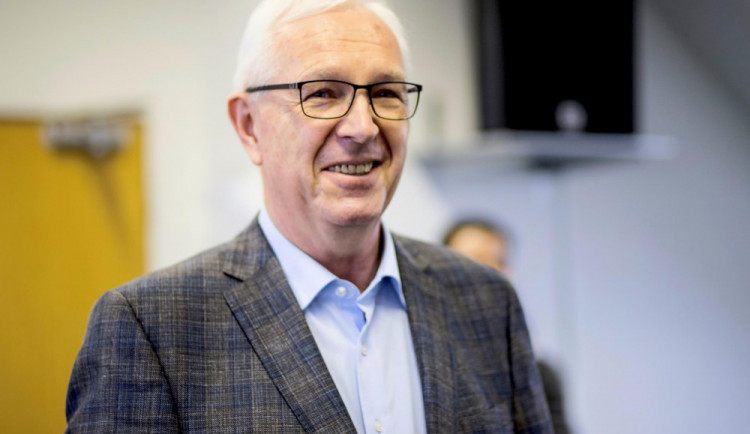 Drahoše polovina lidí volila proto, aby nevyhrál Zeman.