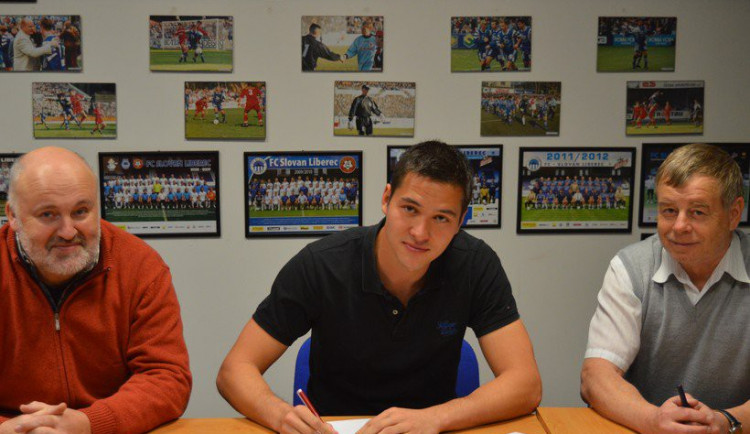Filip Nguyen už je hráčem Slovanu.
