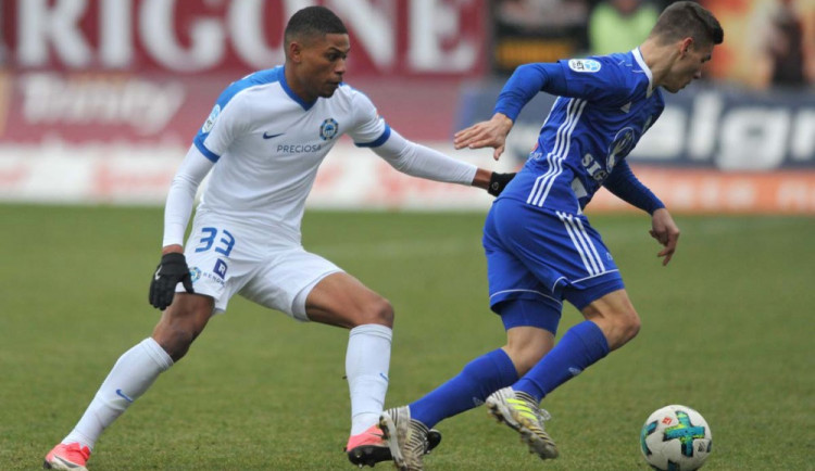 Slovan zvítězil i v posledním přípravném utkání. Olomouc porazil 2:1.