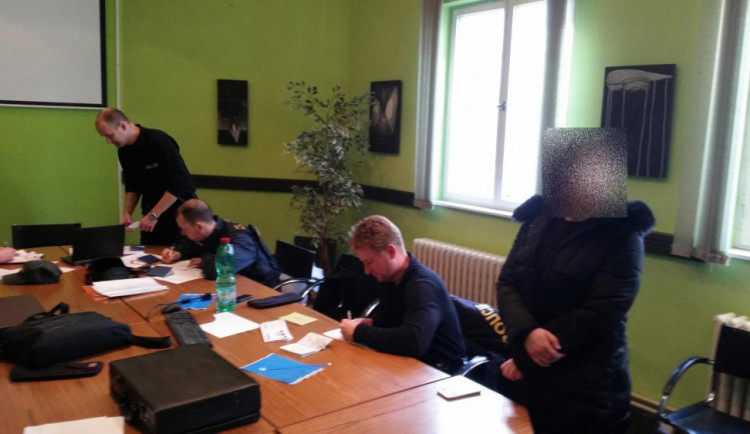 Kontrola v liberecké výrobně cukrovinek odhalila osm nelegálně zaměstnaných cizinek.