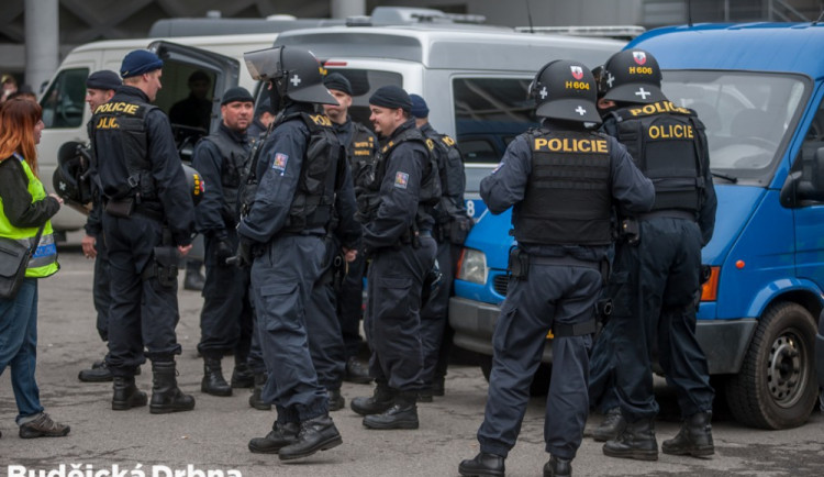 Na sever Čech míří Baníkovci, policie připravuje mimořádná opatření