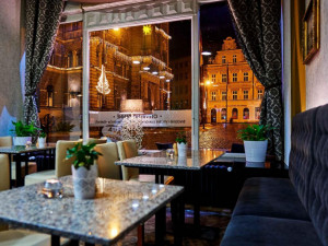 Cafe Praha je tu pro vás každý den, od rána do večera. Nechte se hýčkat