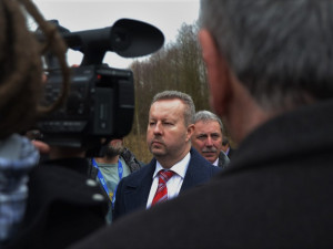 Ministr Brabec vyrazil k dolu Turów. Vláda projedná uvolnění 60 milionů na řešení problému s úbytkem vody
