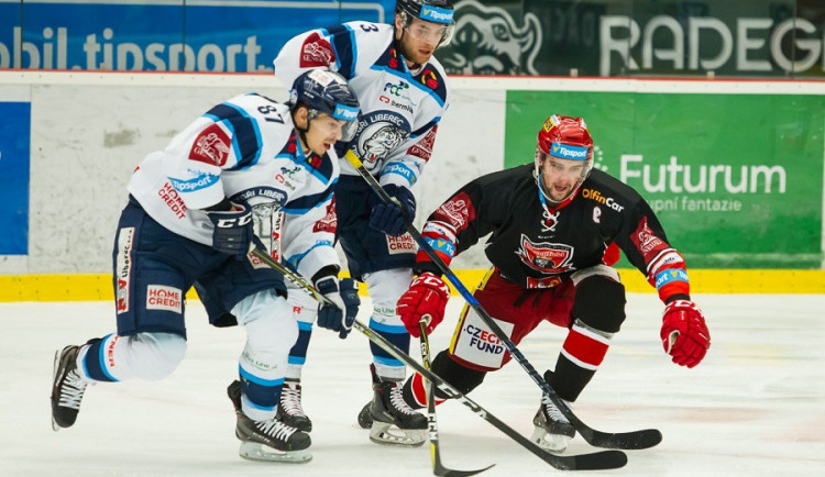 Případné šesté utkání se odehraje v 11 hodin.