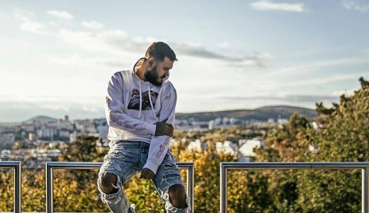 Slovenský rapper Pil C se vrací do Liberce. Nové album představí v Golf baru