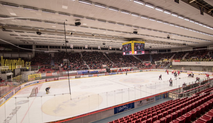FOTO: Jihočeská univerzita ovládla další souboj vysokých škol. VŠTE zdolala o tři branky