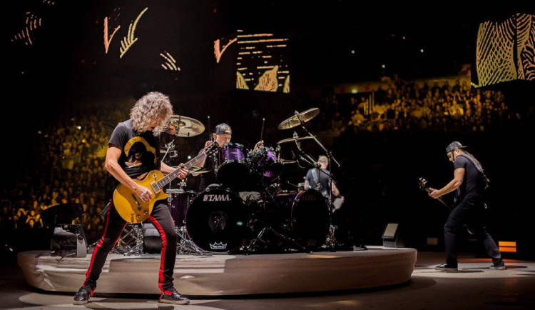 Metallica zveřejnila Jožina z bažin i na svém oficiálním youtube kanálu.