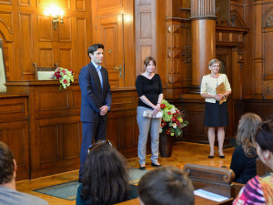 Francouzské sbory rozezněly obřadní síň.