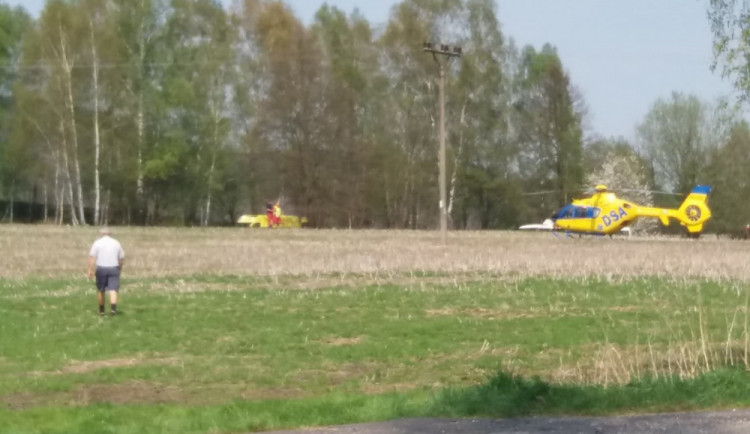 Vrtulník na místě nehody.