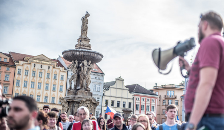 CO VY NA TO? Lidé se mají ozvat, když se jim něco nelíbí, myslí si dotazovaní Jihočeši