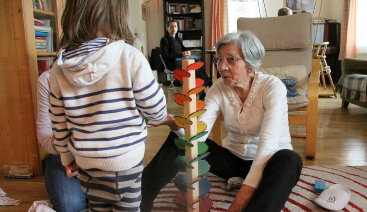 Nemocnou seniorku našli podchlazenou, ale snad v pořádku.