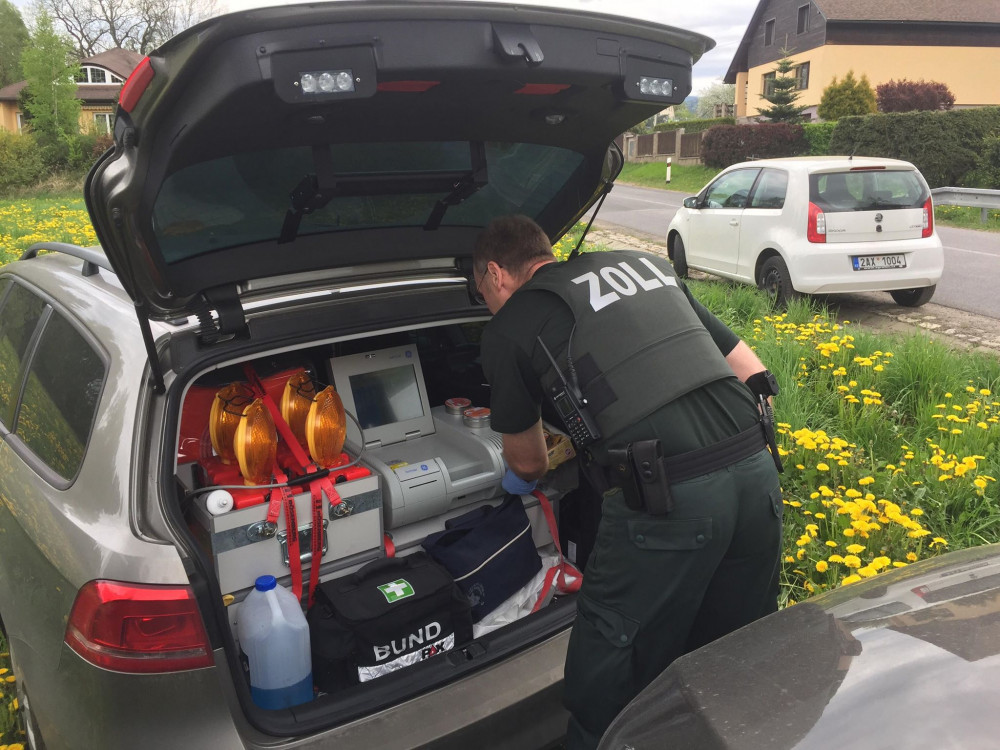 FOTO, VIDEO: CZarotek končí, na louce za Libercem zůstávají poslední milovníci tekna