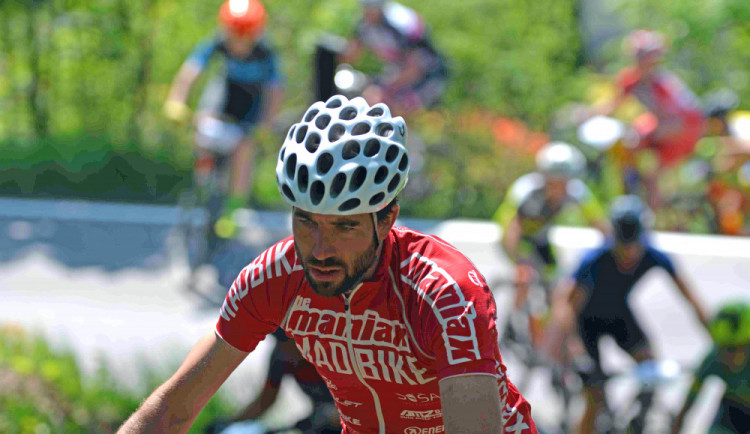 Závod je plný náročných stoupání.