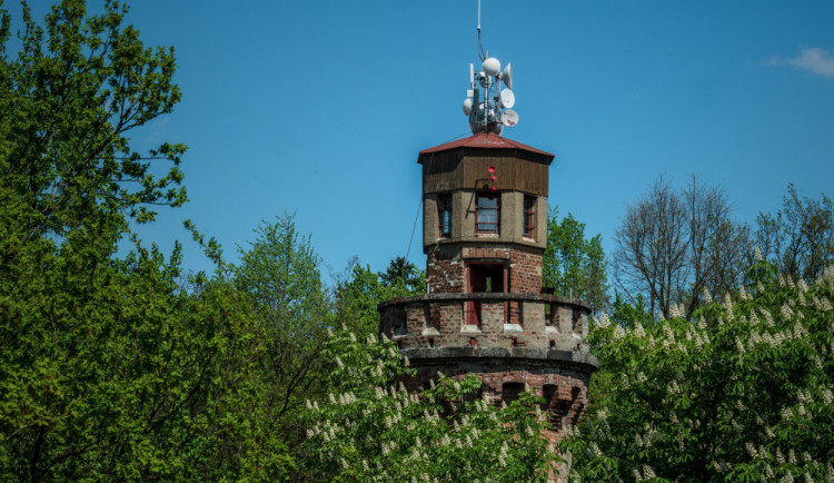Frýdlantská rozhledna oslaví v sobotu jedničkové výročí