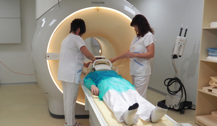 Nová magnetická rezonance.