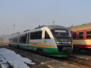 Vlaky do Drážďan zajistí nový dopravce. Vogtlandbahn výsledek soutěže napadl