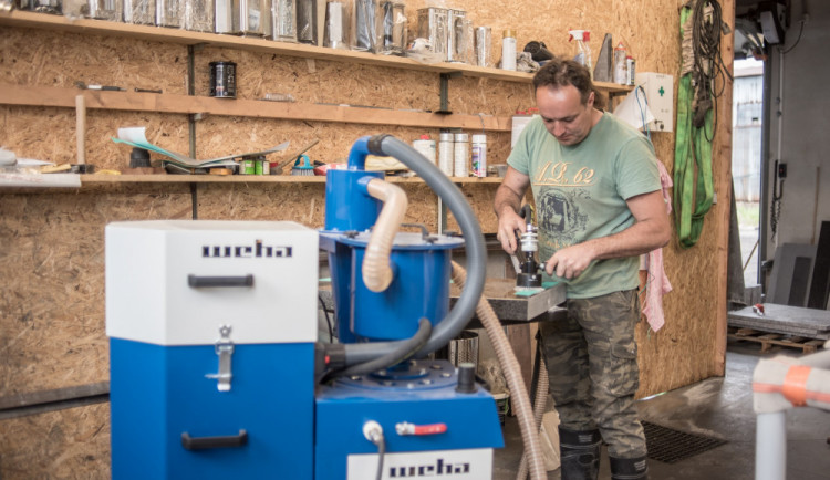 Budějcké kamenictví Memory plní přání nejen v oblasti hřbitovní architektury. Na kamenech z Memory můžete také grilovat