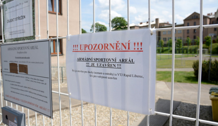 Sportoviště ve Svojsíkově ulici je již delší dobu pro veřejnost uzavřeno. Co bude dál?