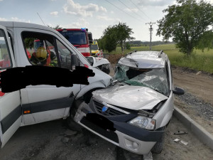 Nehoda u odbočky na Dolní Řasnici.