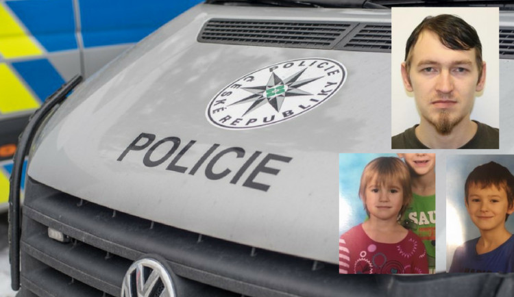 Policie pátrá po dvou dětech a jejich otci.