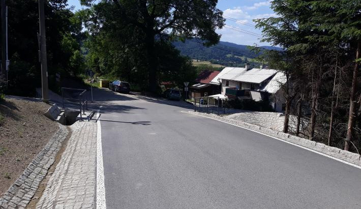 Nová silnice na Javorník