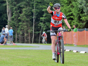 Na druhé místo se díky skvělé střelbě dostala Jislová.