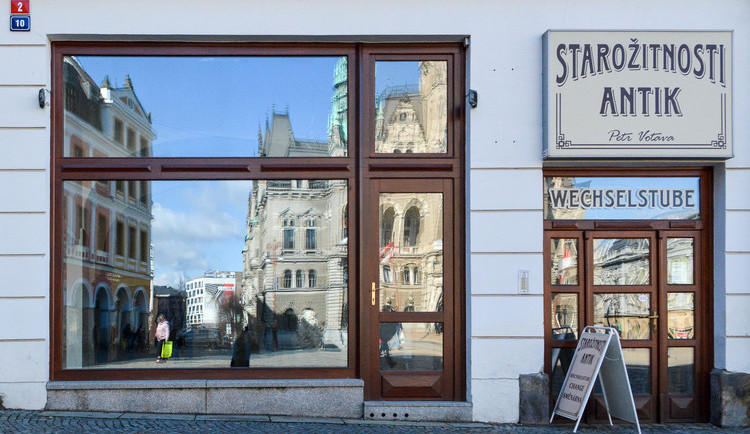 Malá výstavní síň bude naproti radnici.