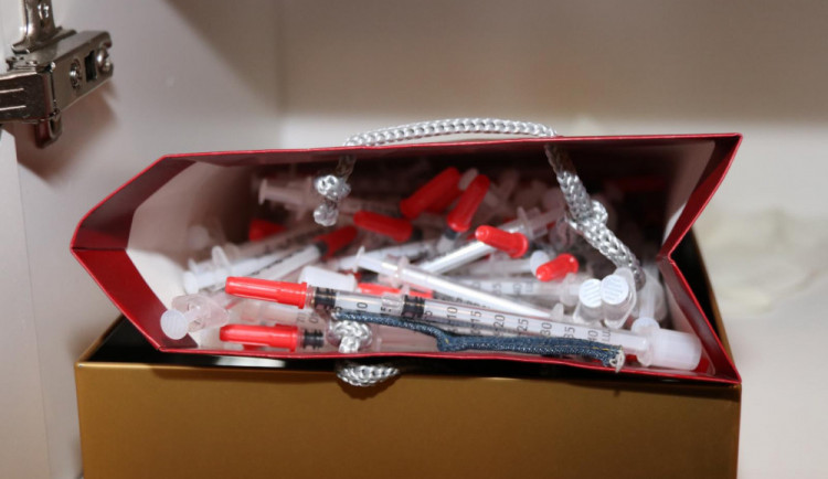 Část zadrženého materiálu.