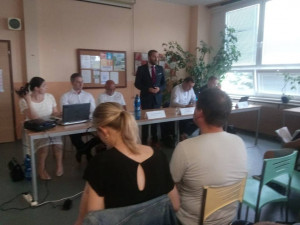 Projednávání silnice do průmyslové zóny.