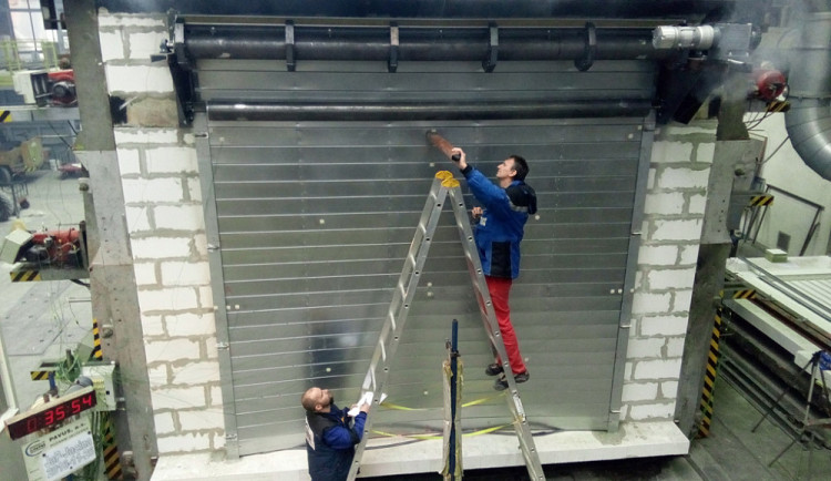 Speciální uzávěry nepropustí oheň ani kouř.