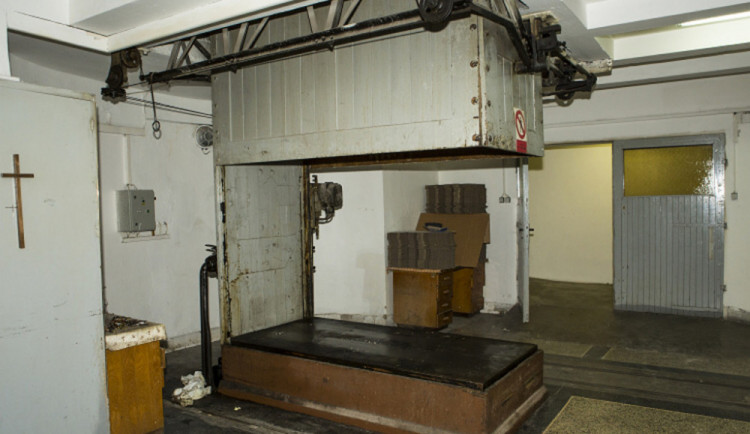 Pohled na zdvihací zařízení.