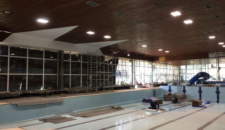 Oprava jabloneckého bazénu