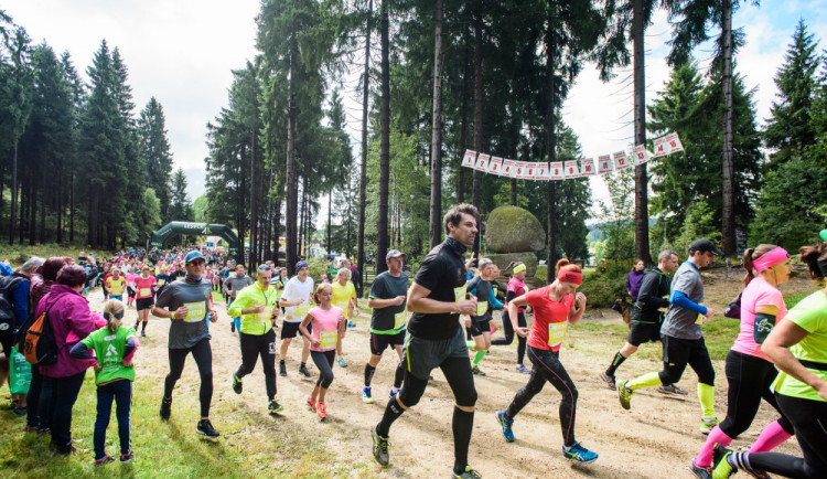 Proběhněte si ikonická místa lyžařské legendy v létě! Jizerská 50 RUN se blíží