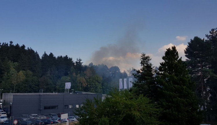 Nad Vratislavicemi se objevil dým. 