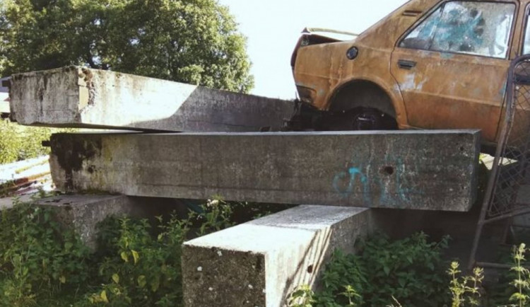 Památník Adolfa Loose v současnosti.