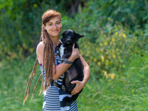 Františka Zverková s pejskem Lojzíkem